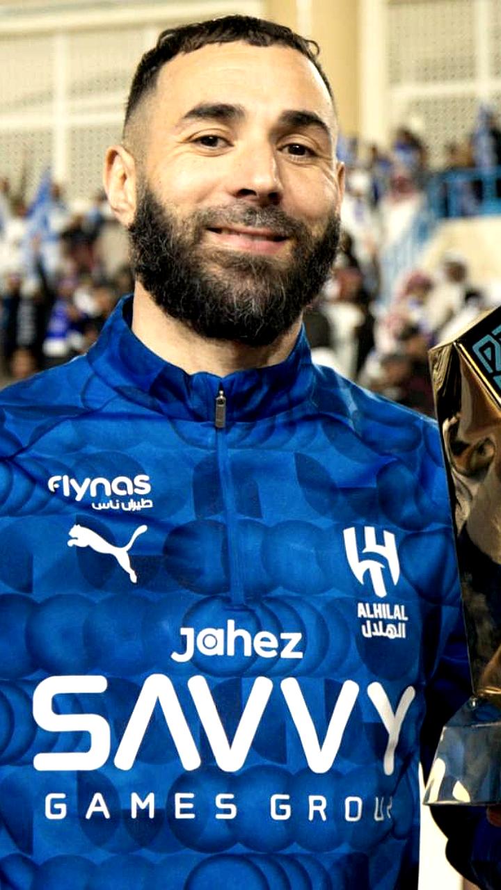 Бензема шутит над Роналду после трансфера в Аль Хилаль