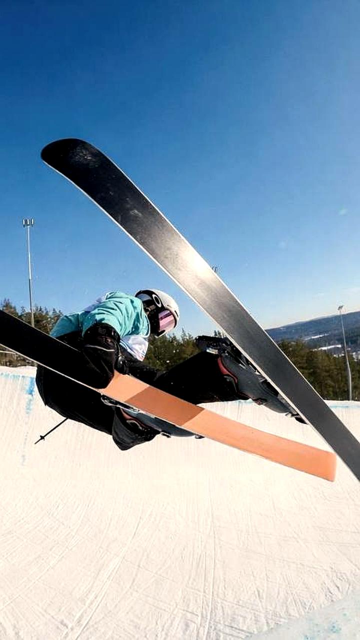 Дарья Тихонова завоевала бронзу на Кубке России по сноуборду в Челябинской области