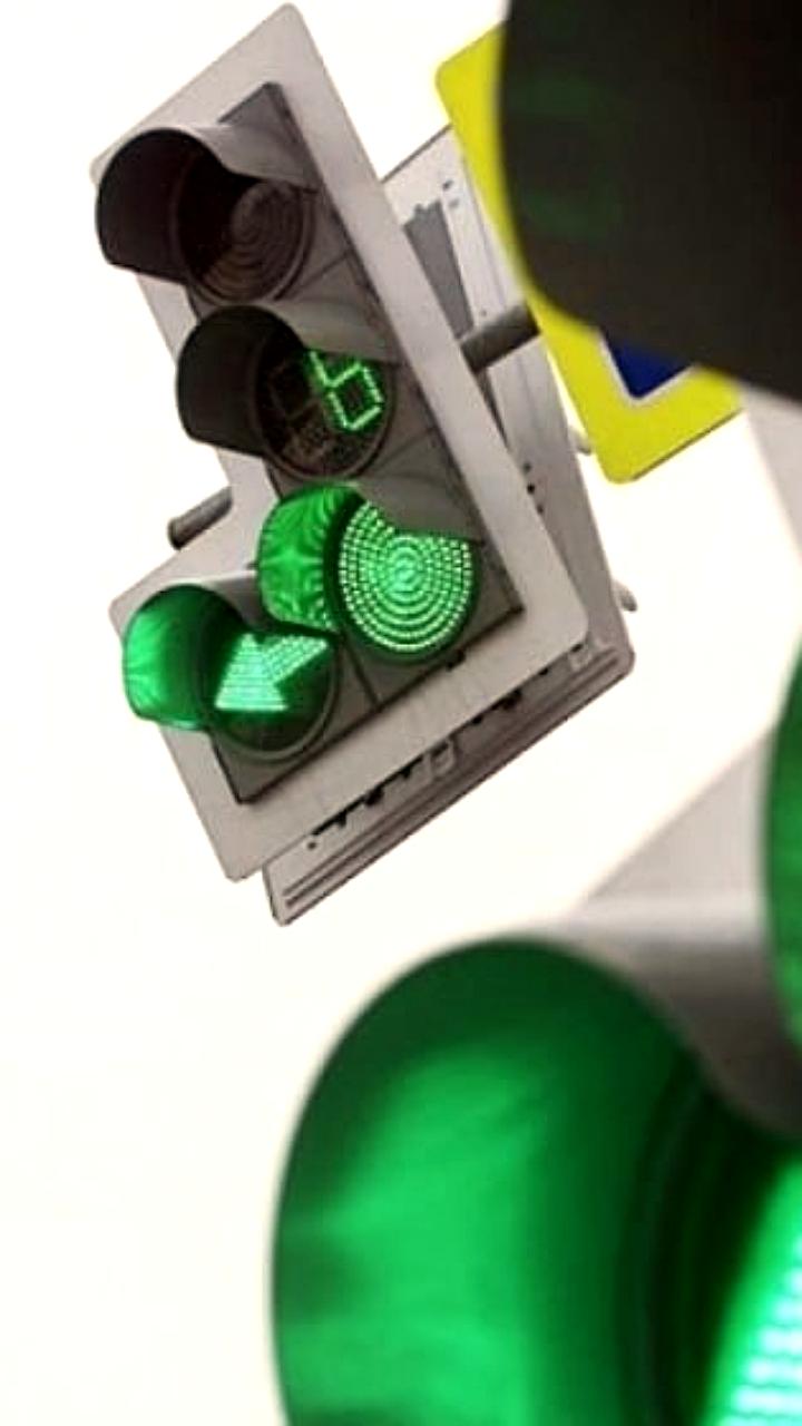 В Омске перенастроены светофоры на улице Красный Путь для улучшения движения