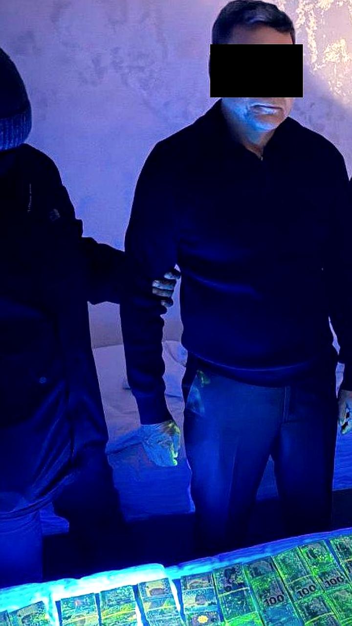 В Узбекистане задержан бизнесмен за попытку взятки в 600 тысяч долларов