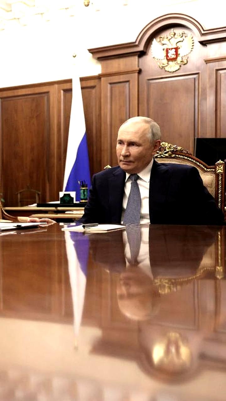 Путин наградил Ивана Дедова орденом за вклад в медицину