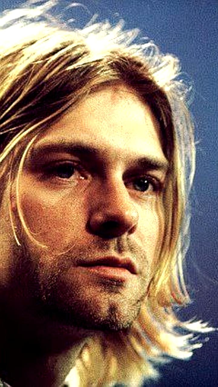 Независимые эксперты ставят под сомнение версию о самоубийстве Курта Кобейна