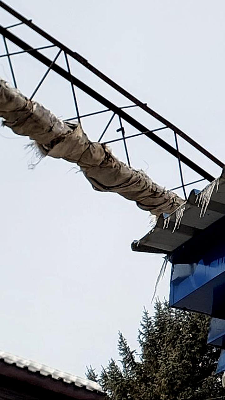 В Биробиджане предупреждают о риске сосулек из-за потепления