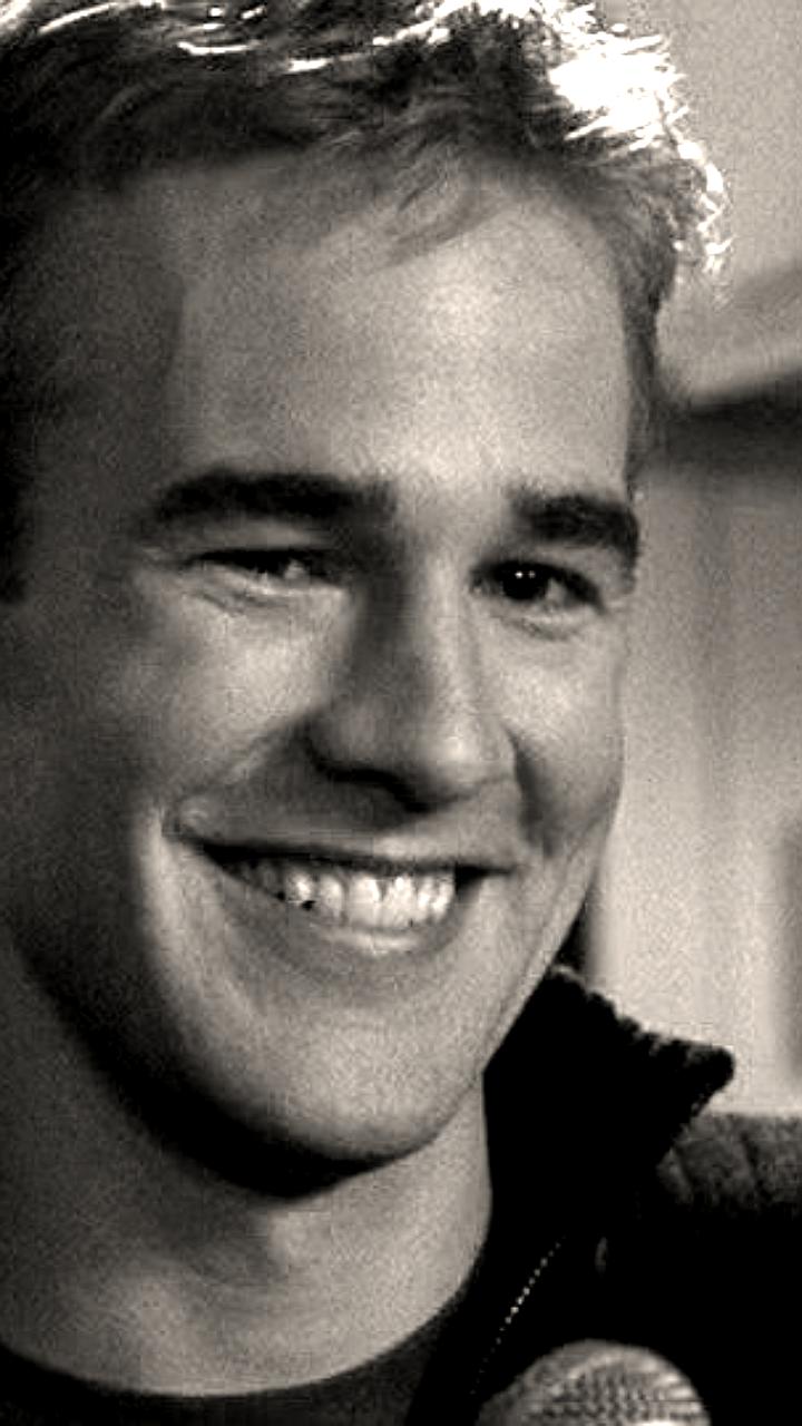 Скончался актер Джеймс Ван Дер Бик, звезда сериала 'Бухта Доусона'