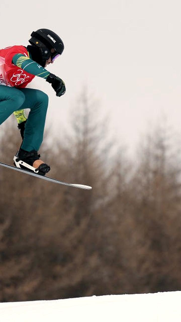 Травмы спортсменов: юный хоккеист из Новосибирска и австралийский сноубордист получили серьезные повреждения во время тренировок