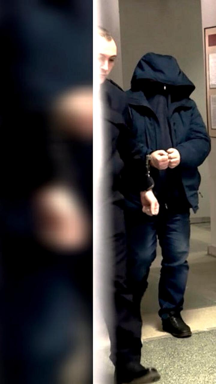 В Екатеринбурге задержан адвокат Алексей Рябцев по делу о подкупе свидетеля в убийстве двух девочек