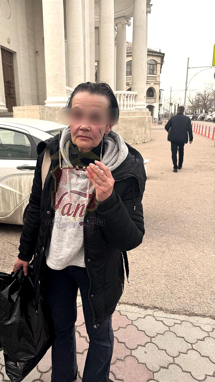 Жительница Ялты задержана за согревание на Вечном огне в Севастополе