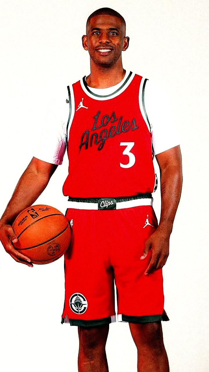 Крис Пол завершает карьеру после 21 сезона в НБА