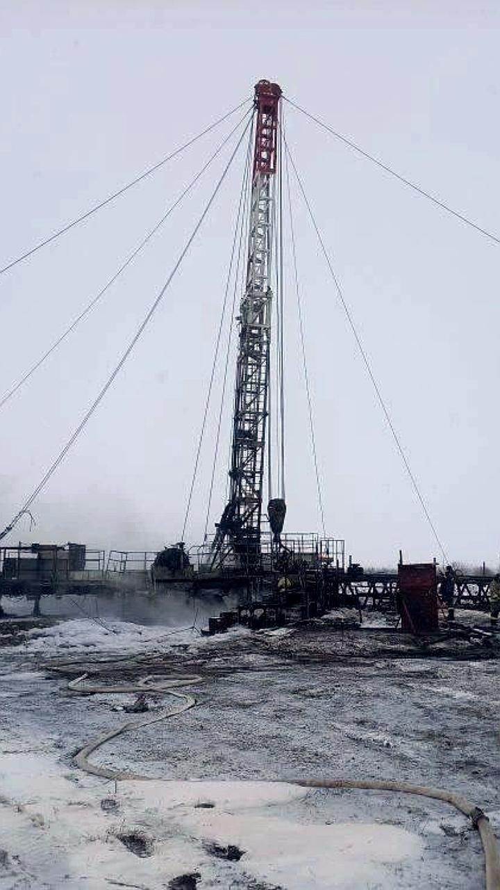 Четыре человека пострадали при пожаре на нефтяной скважине в Самарской области