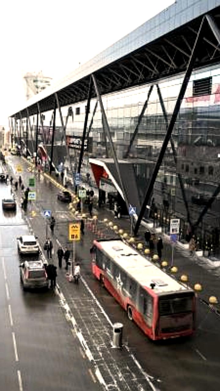 Самолет выкатился за пределы рулежной дорожки в аэропорту Казани, пострадавших нет