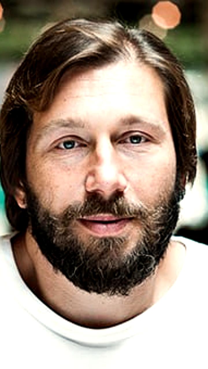 Суд приговорил иноагентов Екатерину Котрикадзе и Евгения Чичваркина к длительным срокам колонии за фейки о российской армии