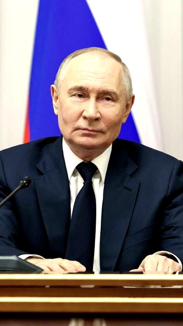 Кремль не планирует судебные иски против производителей сувениров с Путиным