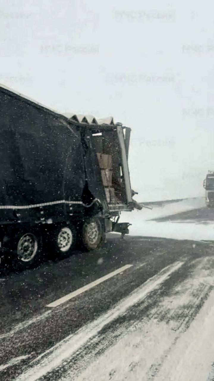 ДТП с автобусом и BMW под Коряжмой осложняет движение в Тульской области