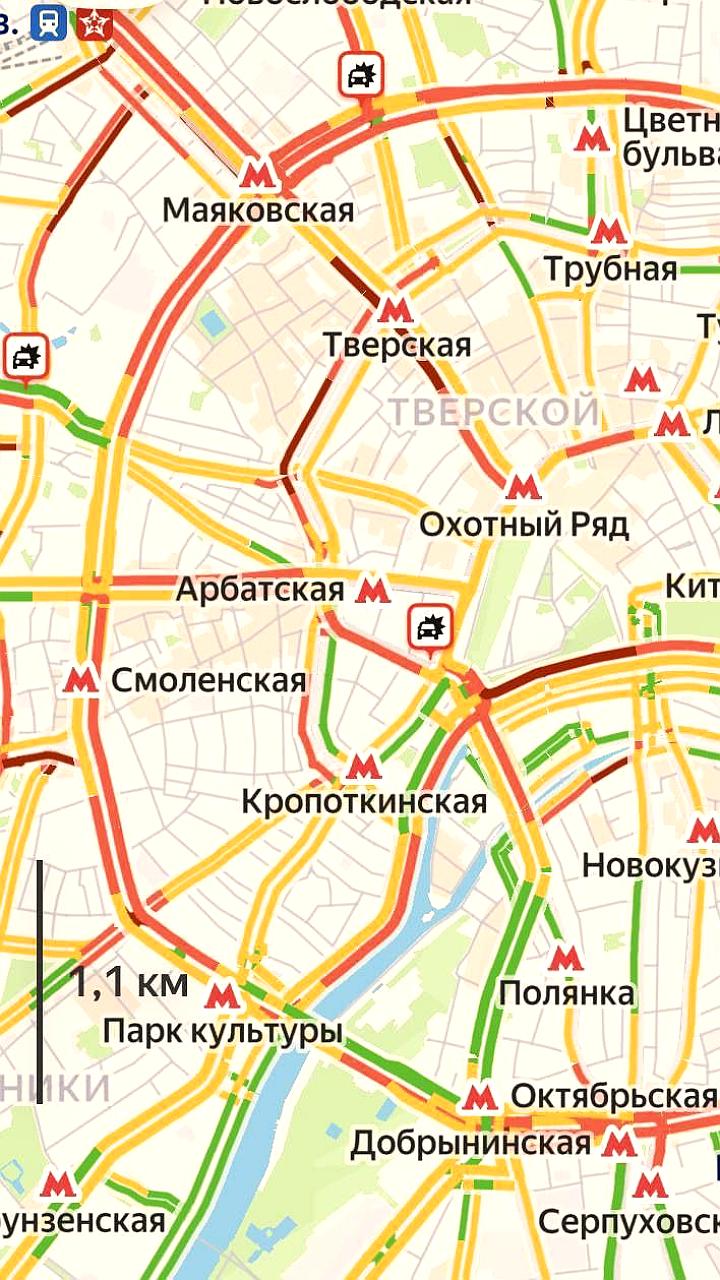 Пробки в Москве достигли 8 баллов по данным Яндекс Пробки