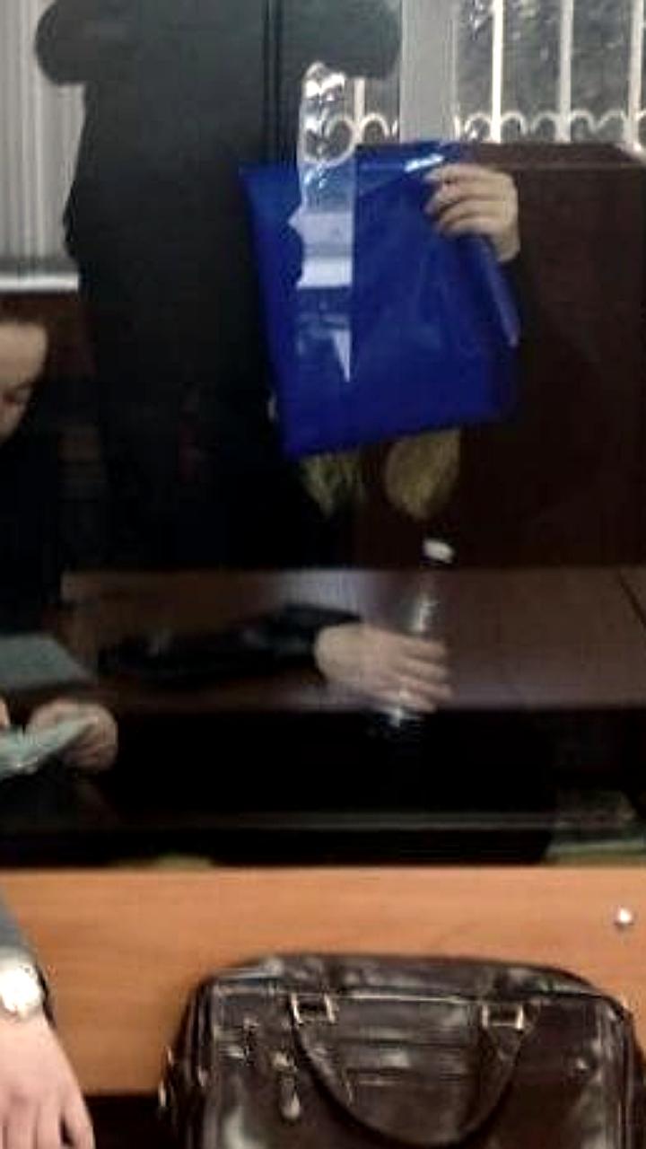 Суд отклонил ходатайство об условно-досрочном освобождении мошенницы и приговорил амурчанку к колонии за нападение на полицейского