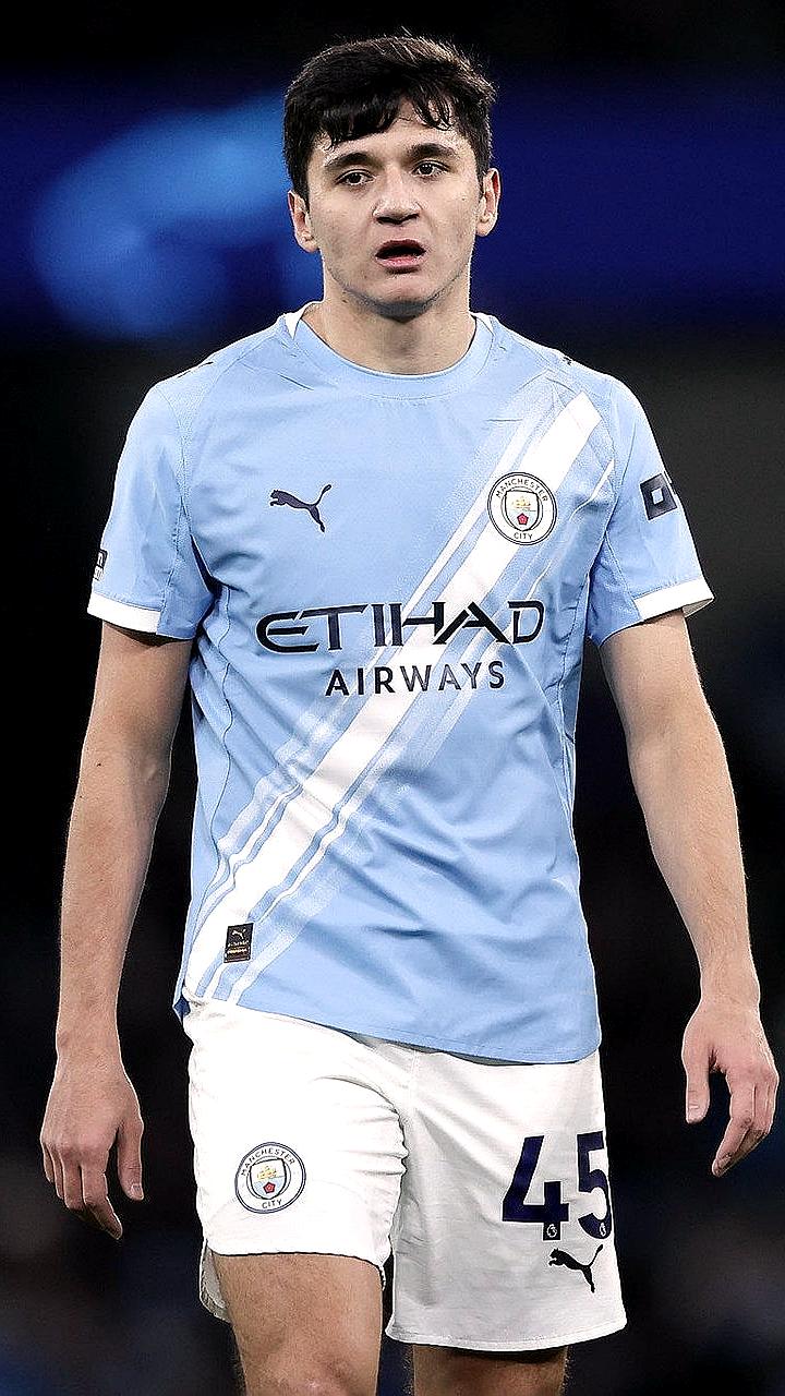 Абдукодир Хусанов стал самым быстрым футболистом Лиги чемпионов по версии CIES