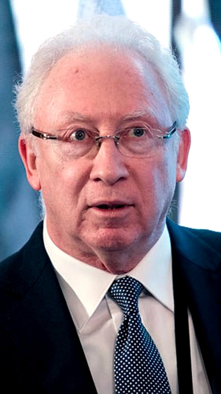 Экономисты предупреждают о возможной рецессии в России и рисках для налоговых поступлений