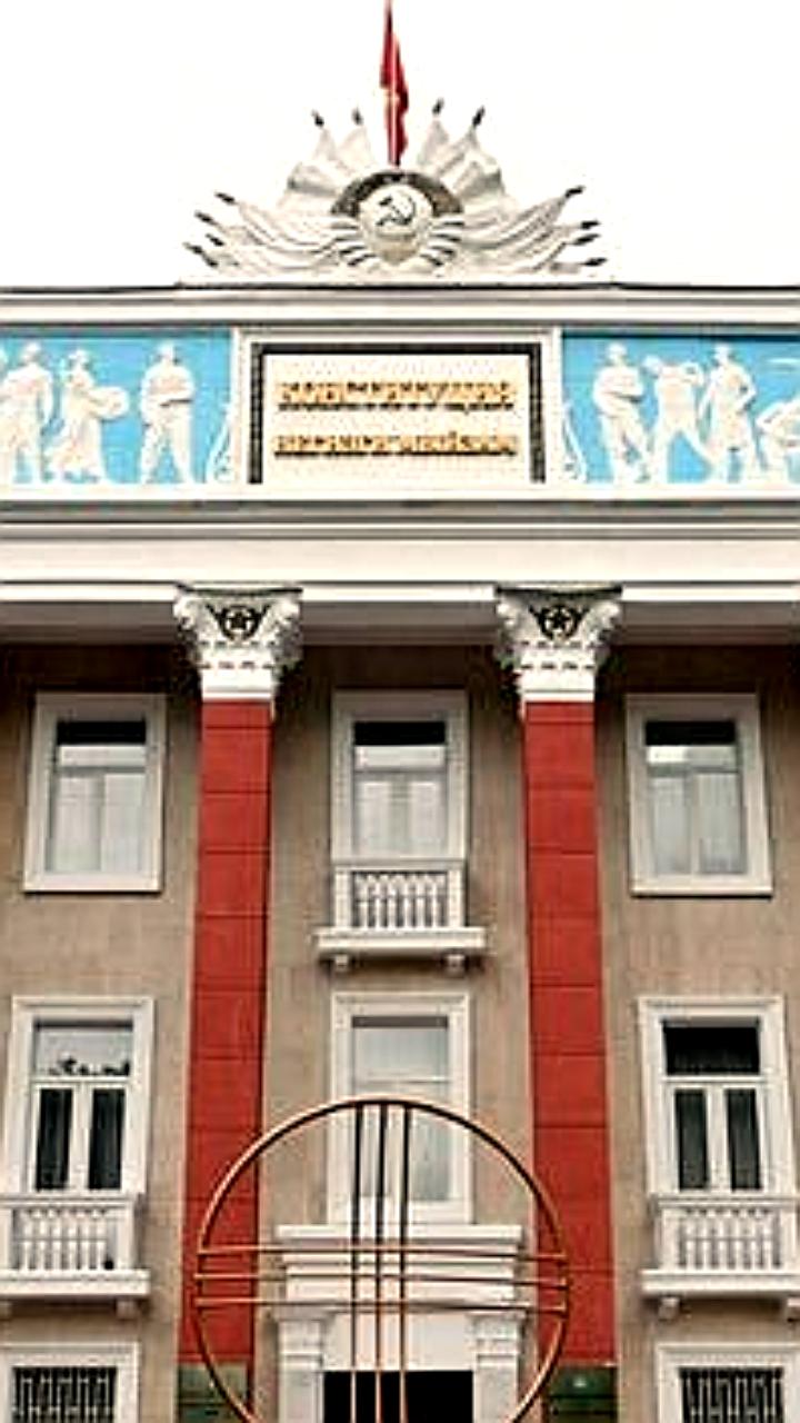 Конституционный суд Кыргызстана назначил выборы президента на 24 января 2027 года