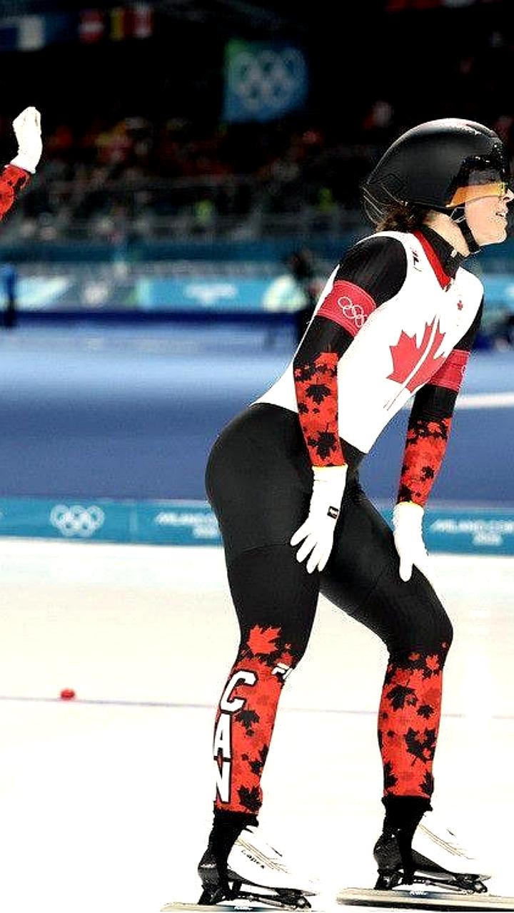 Итальянские и канадские команды одерживают победы в гонках преследования на Олимпиаде