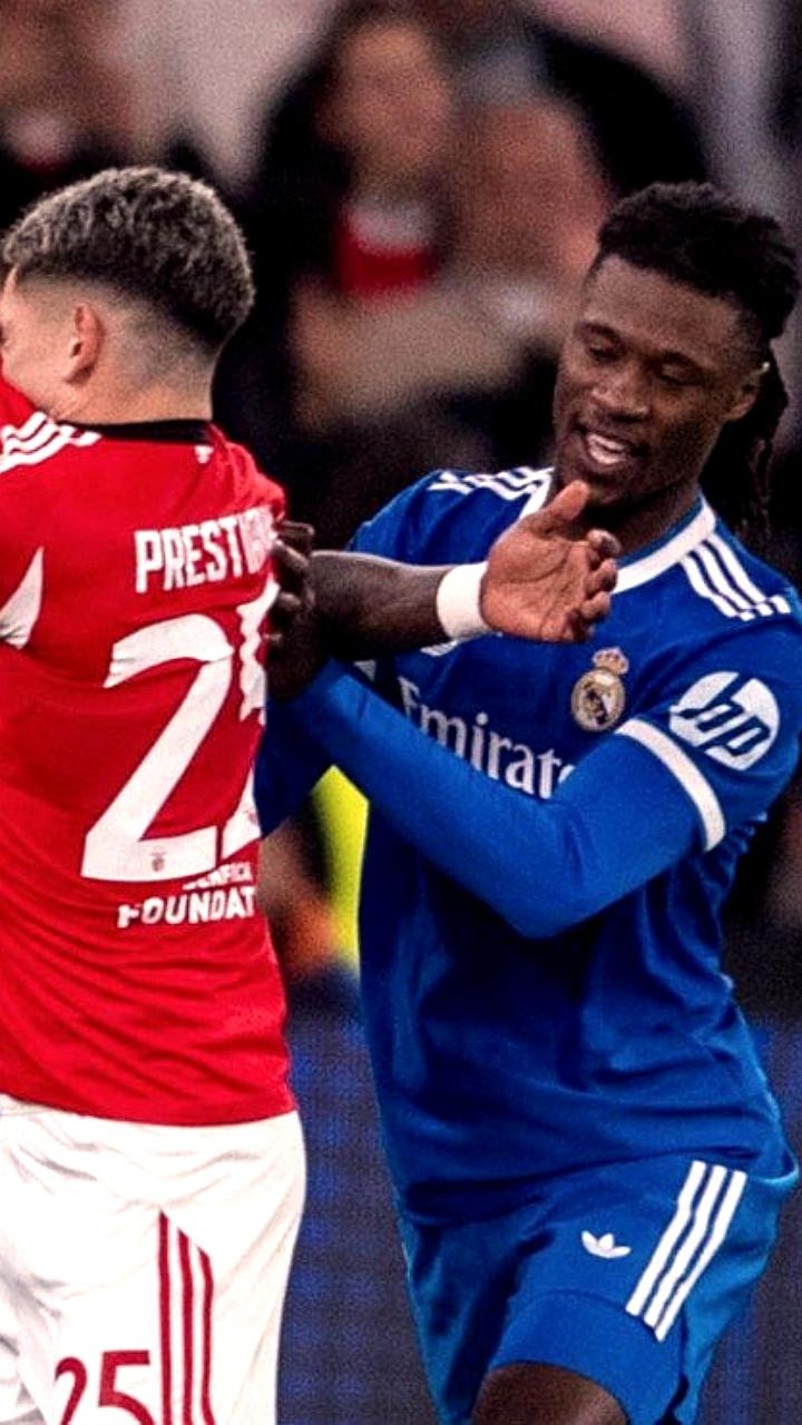 Галатасарай одерживает победу над Ювентусом в первом матче плей-офф Лиги чемпионов