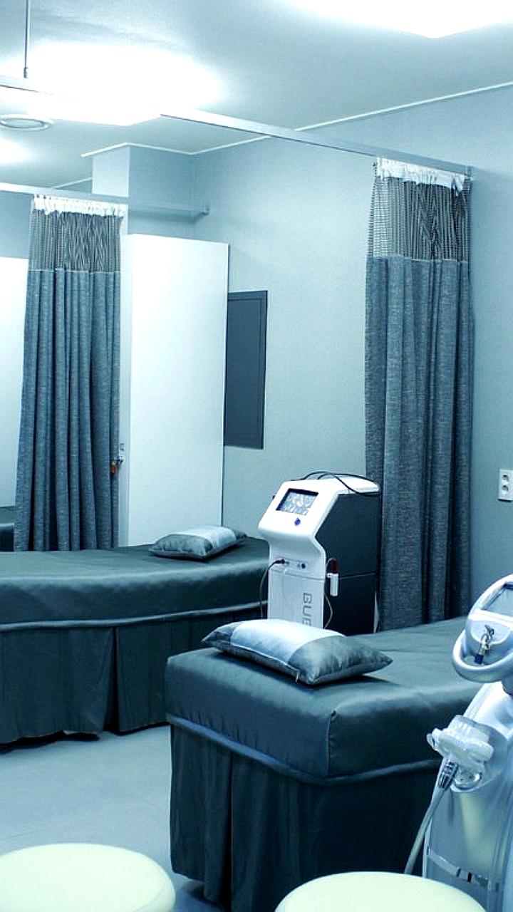 Сахалинские новости: поправки для многодетных семей и случаи отравления в кафе