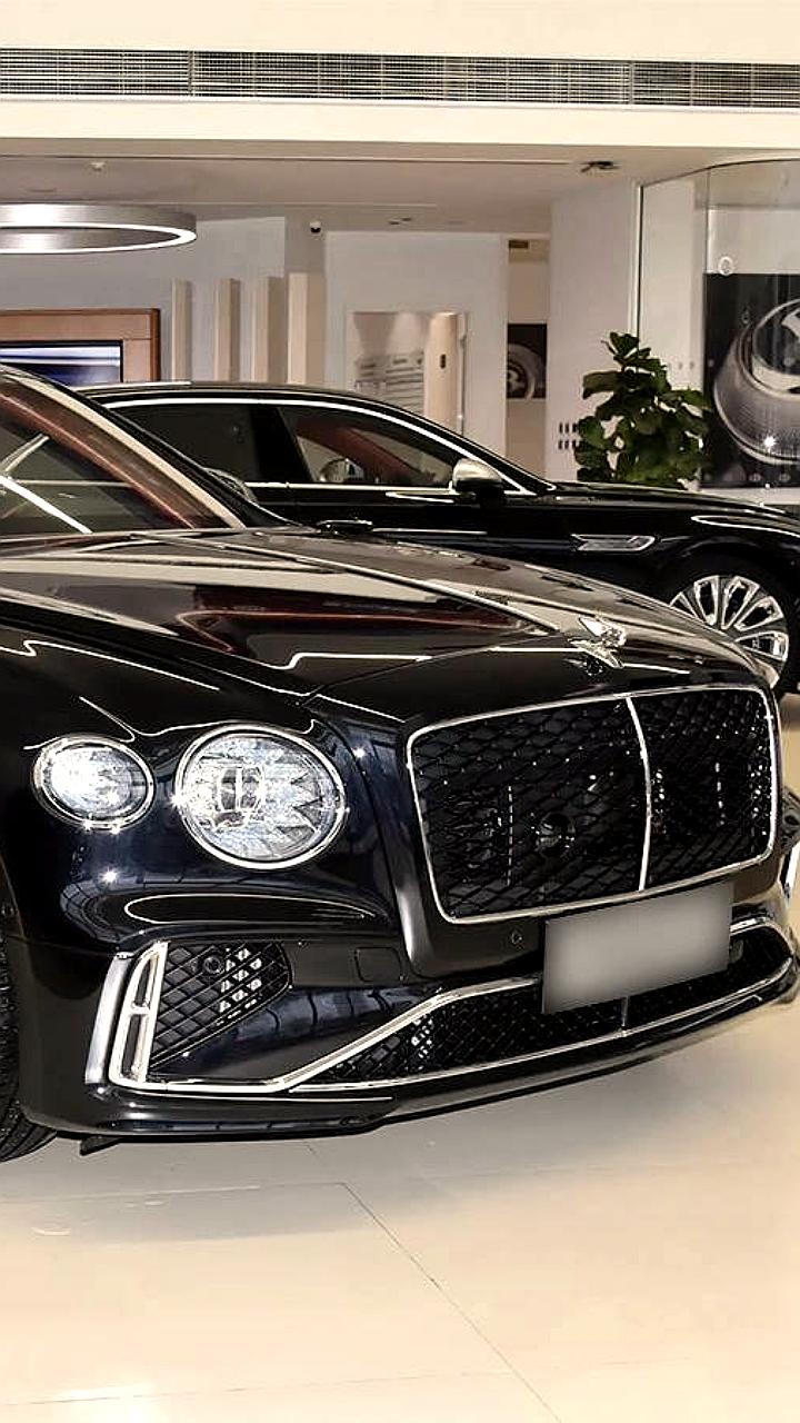 В Госдуму внесен законопроект о налоге на дорогие транспортные средства и недвижимость