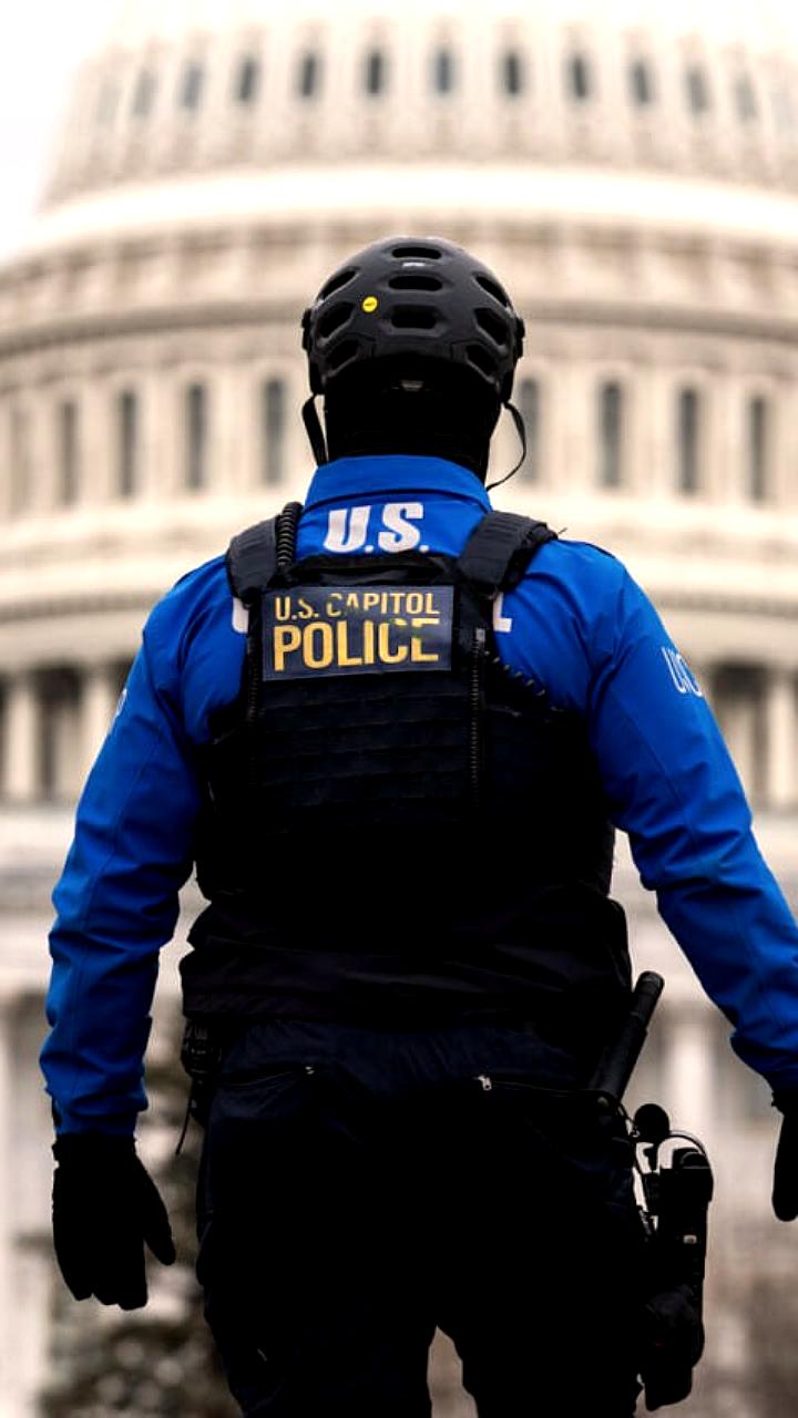 Задержание вооруженного подозреваемого у Капитолия в Вашингтоне