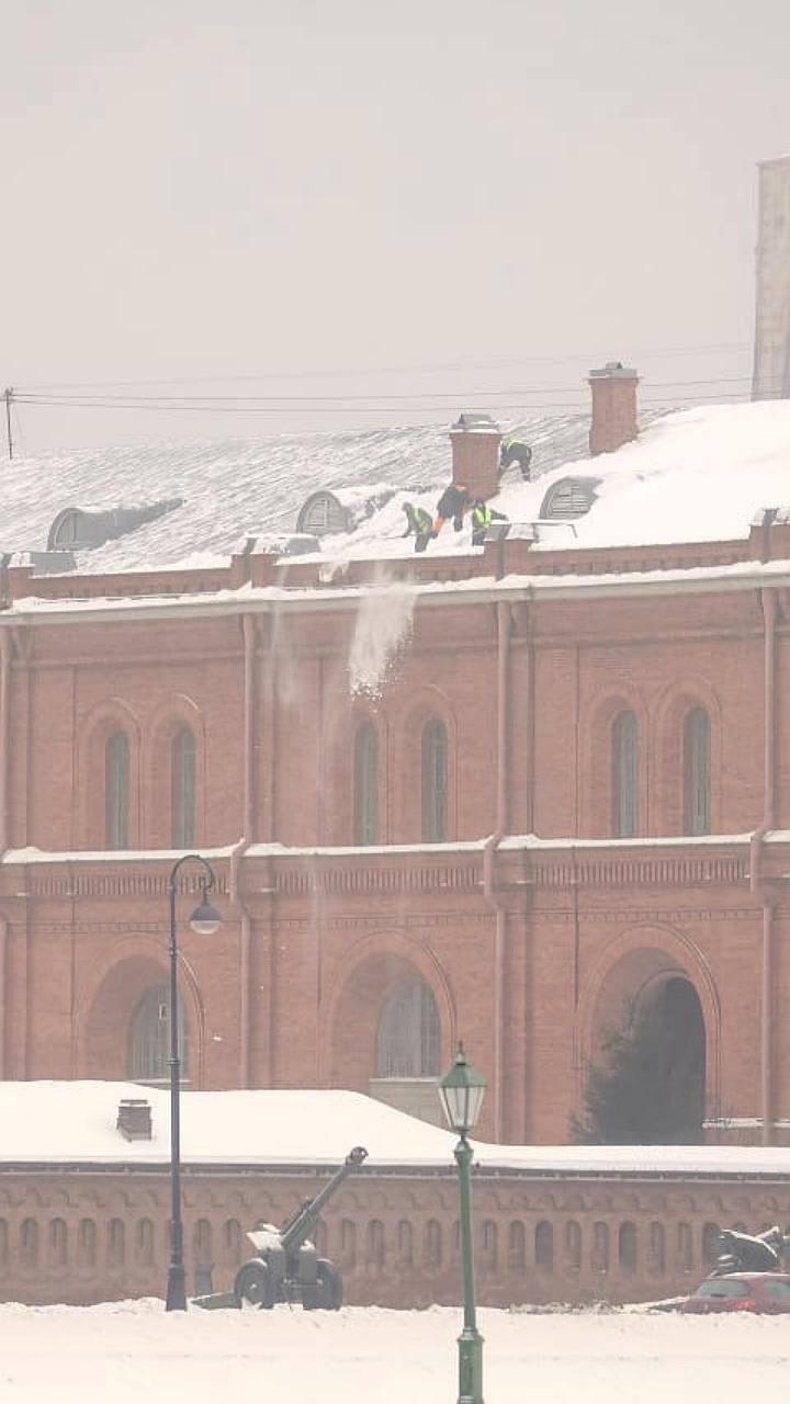 Управляющие компании могут быть оштрафованы за неубранные крыши от снега и сосулек