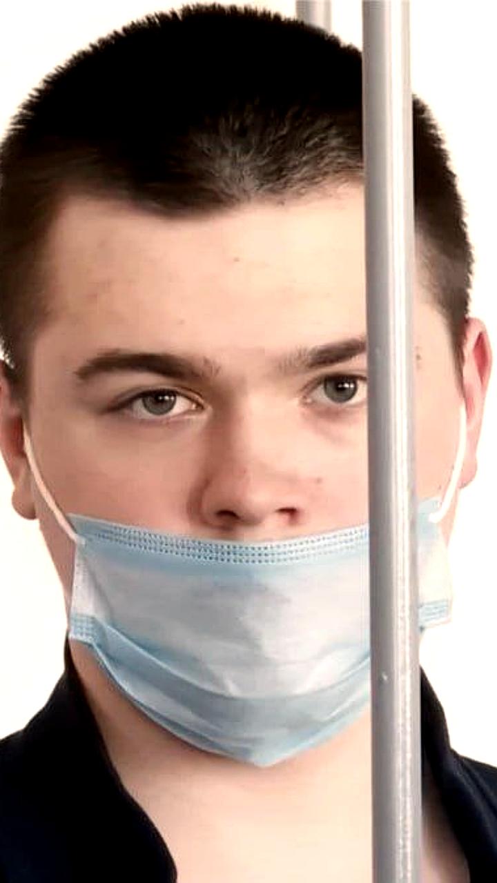 Никита Уваров может не выйти на свободу из-за нового дела о связях с экстремистами