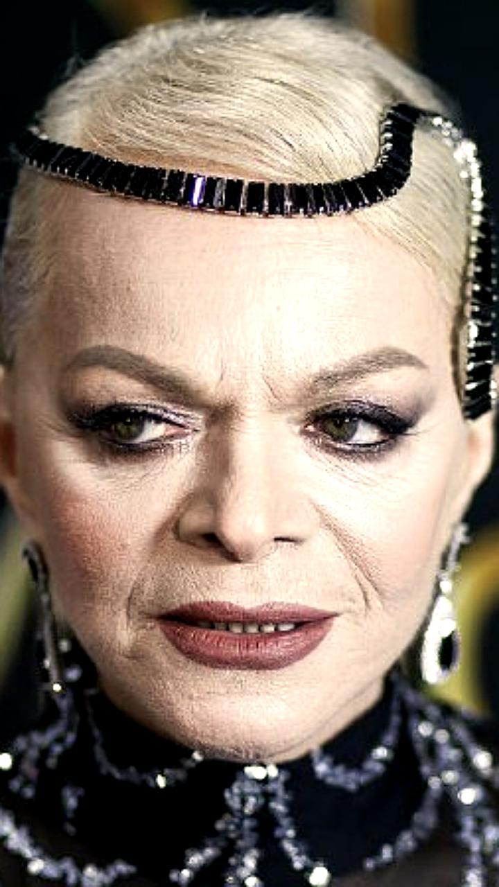 Лариса Долина подала заявку на регистрацию товарного знака в сфере недвижимости