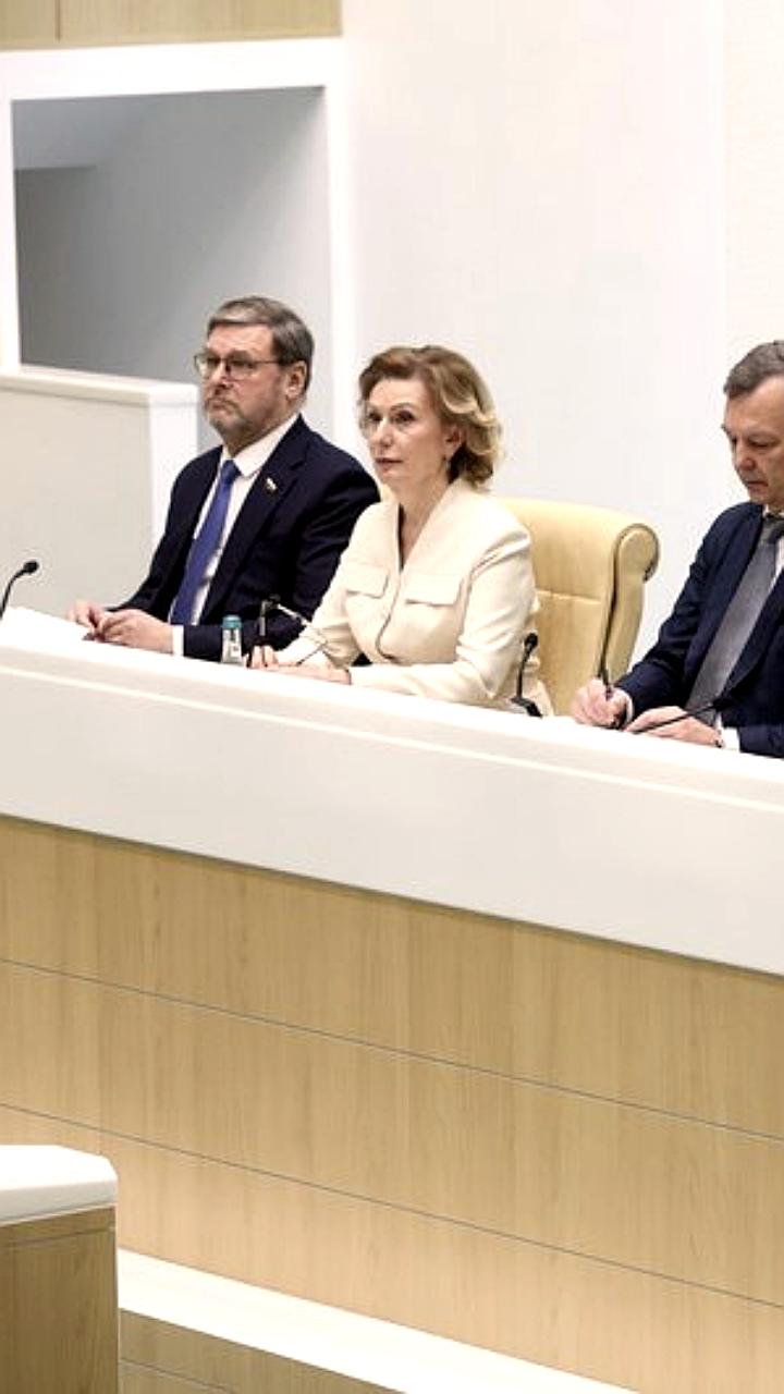 Сенаторы предлагают освободить волонтеров и ветеранов от госпошлины