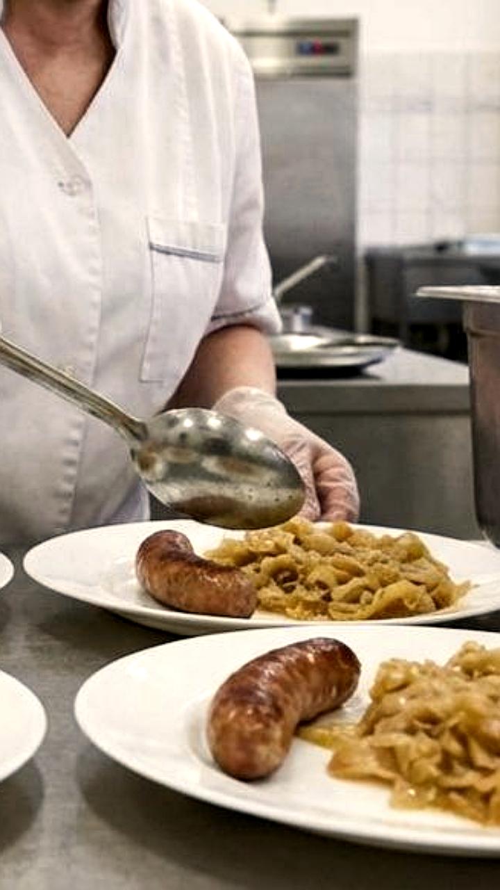 Скандалы с организацией школьного питания в Балашове и Калужской области