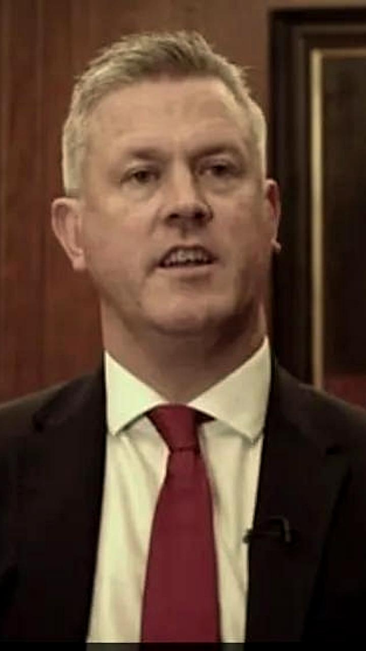 Бывший топ-менеджер HSBC Джозеф Моллой осужден за многократные поездки без билета