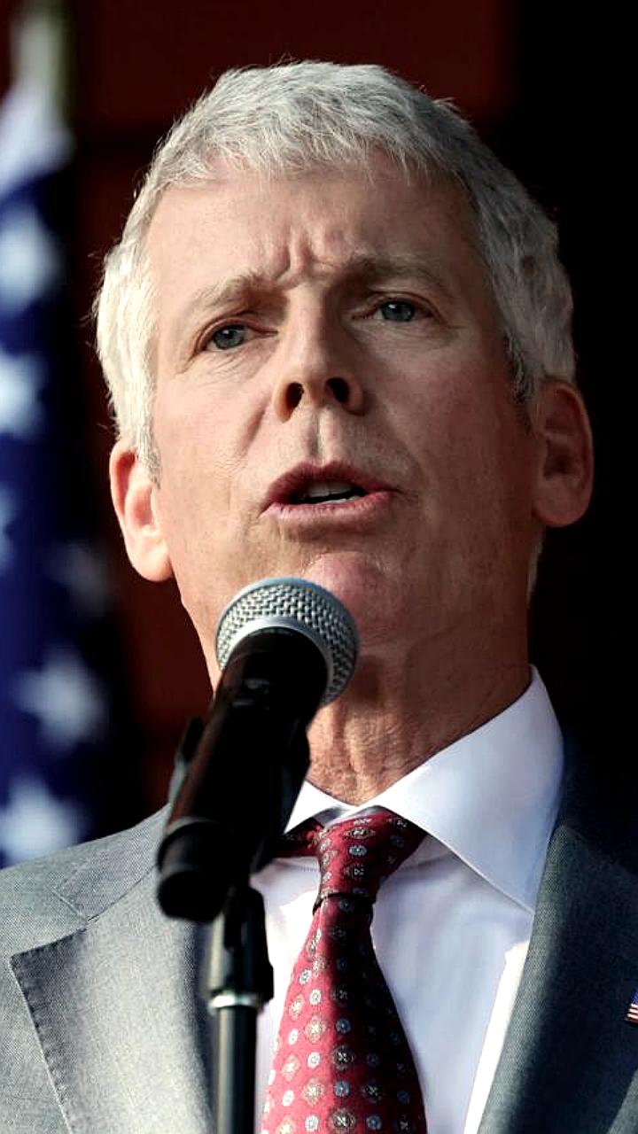 США угрожают выходом из Международного энергетического агентства из-за климатической политики