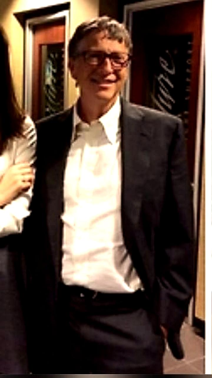 Билл Гейтс отменяет речь на саммите по ИИ в Индии