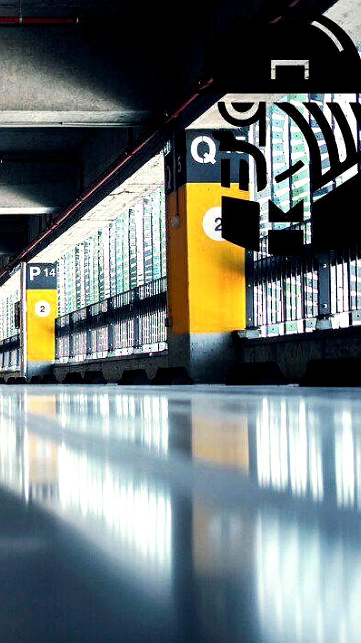 Цены на машино-места в Москве выросли на 15-18%, продажи упали на 27%