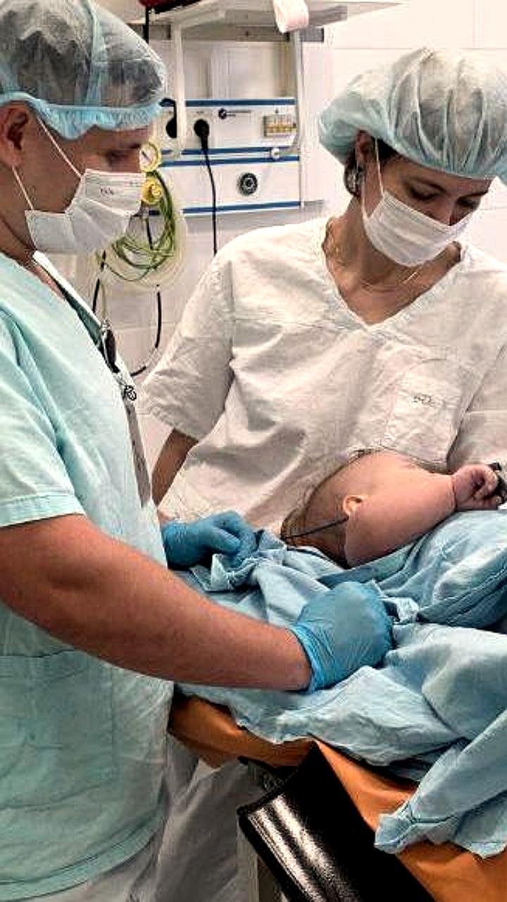 Врачи Красноярска успешно провели пересадку кожи полуторагодовалой девочке после ожогов