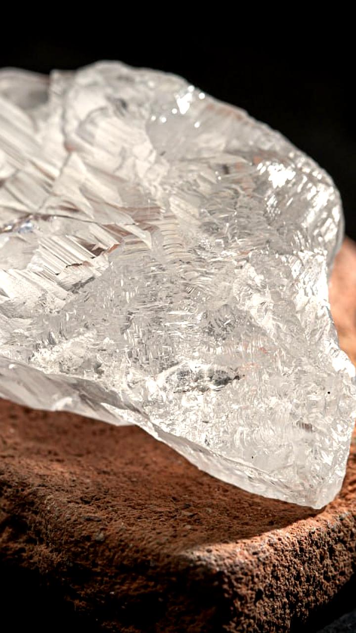 В Архангельской области добыт уникальный алмаз весом 228,62 карата