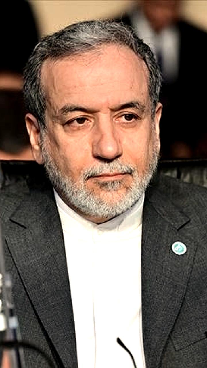 Иранский министр опроверг заявление Трампа о числе жертв протестов