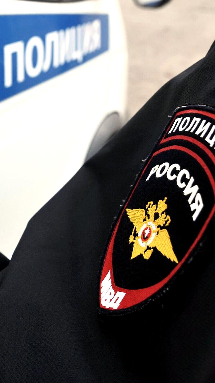 В Петербурге разыскивают воров, похитивших ювелирные изделия на 1,1 млн рублей