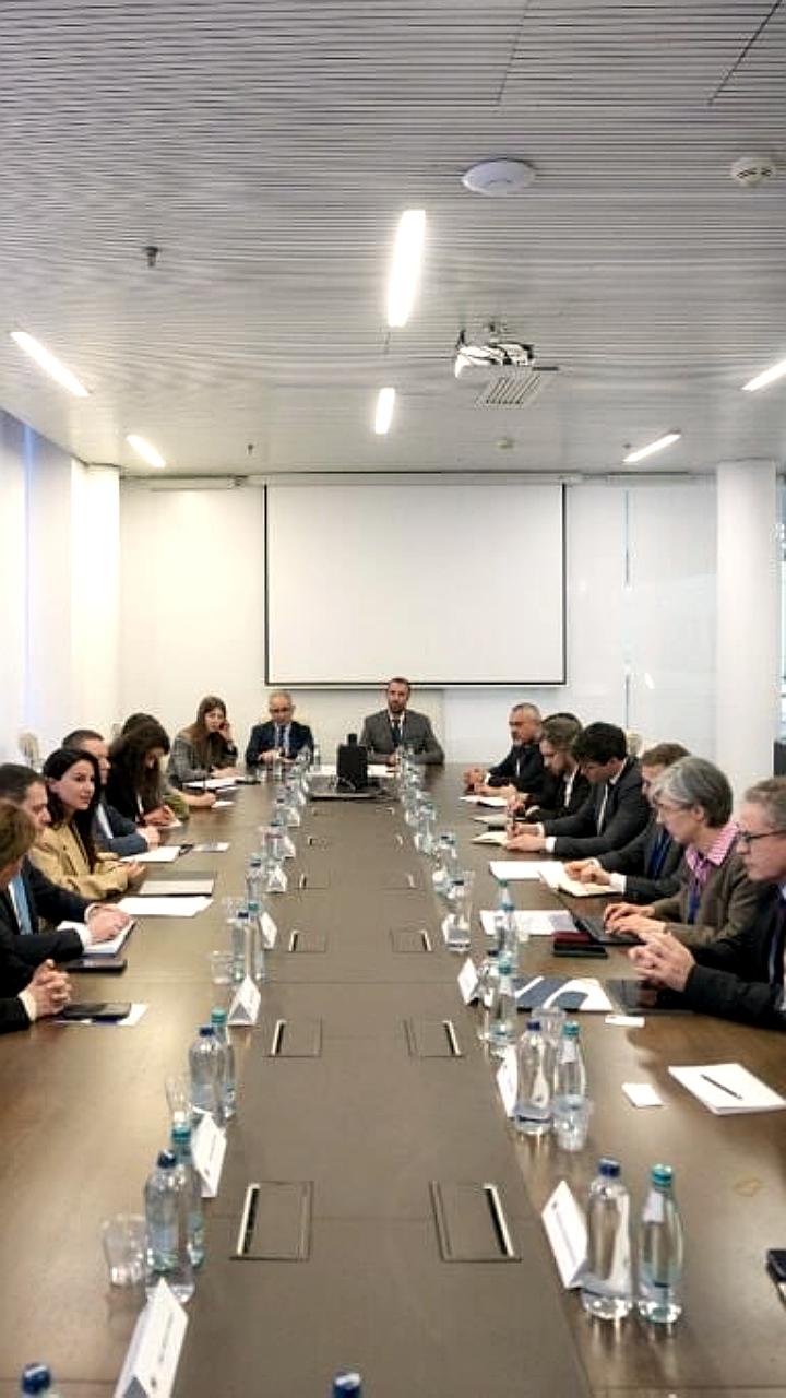 Грузия снизила тарифы на транспортировку нефтепродуктов из Азербайджана в Армению