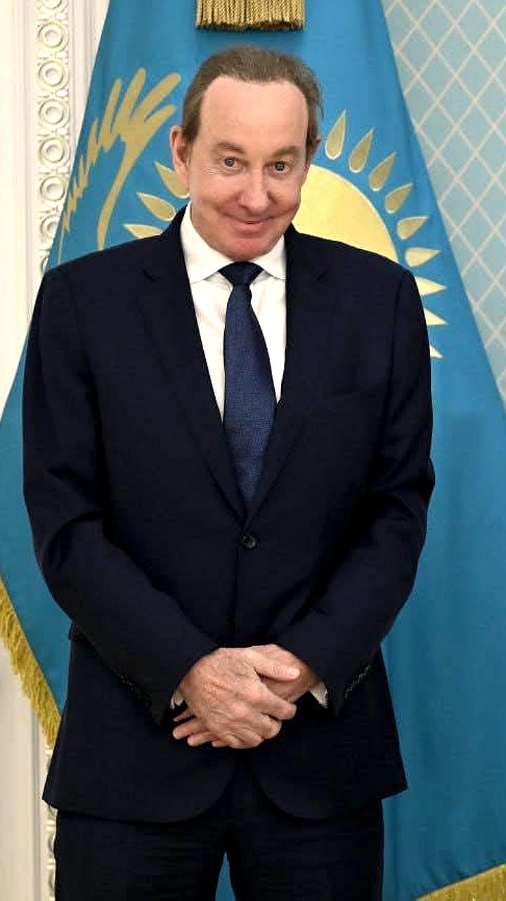 Президент Казахстана обсудил с CEO Air Astana запуск прямых рейсов в США