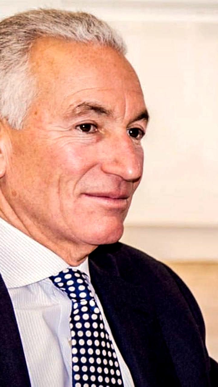 Франция ограничила встречи с послом США Чарльзом Кушнером из-за его комментариев