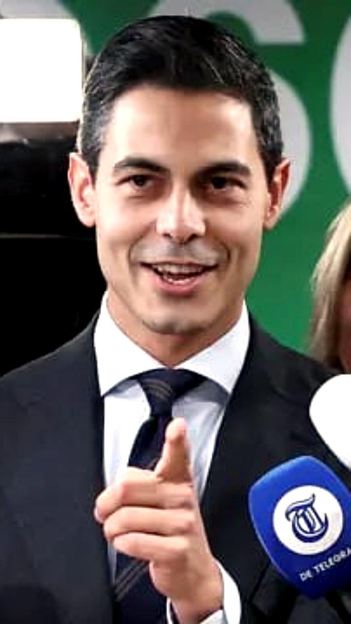 Роб Йеттен возглавил первое за 80 лет правительство меньшинства в Нидерландах