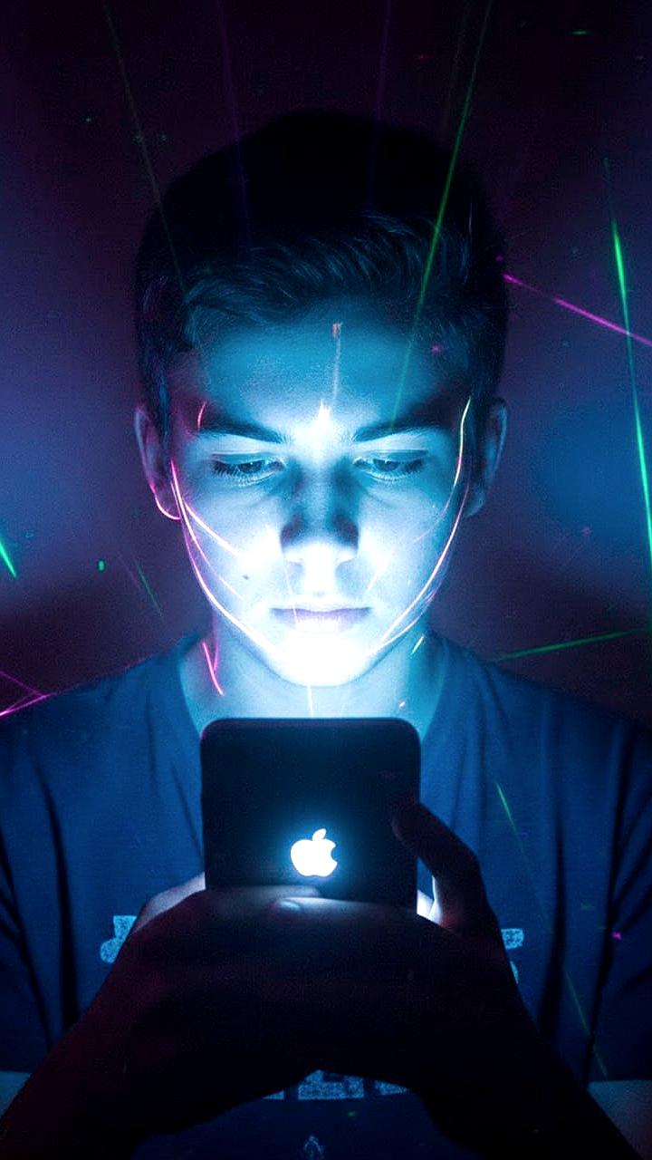 К 2050 году половина населения может стать близорукими из-за гаджетов и недостатка света