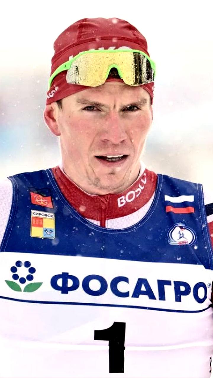 Большунов победил на чемпионате России по лыжным гонкам в Южно-Сахалинске