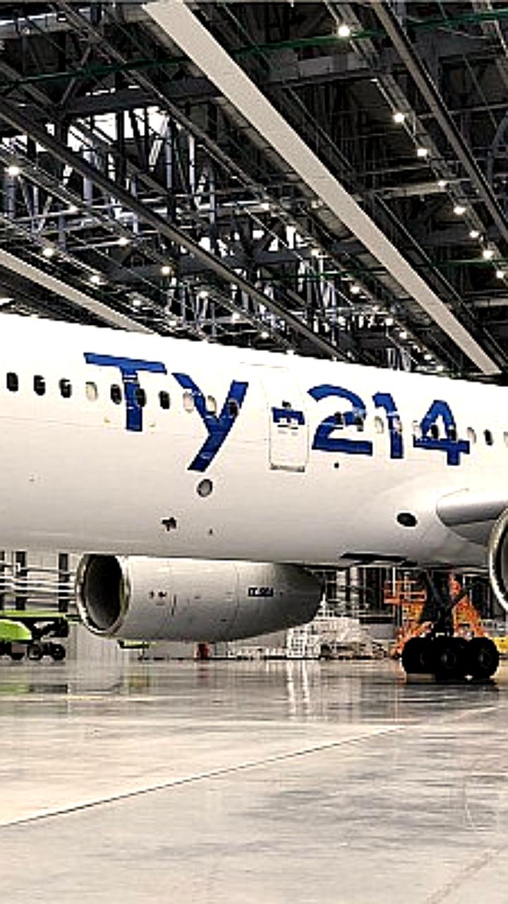 Россия запускает производство самолета Ту 214 после завершения сертификации