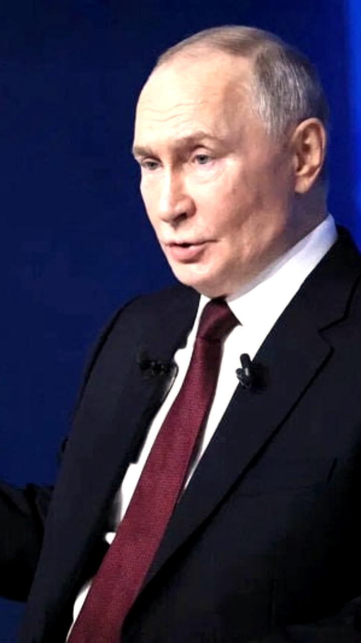 Путин поручил усилить контроль за ценами на жизненно необходимые лекарства