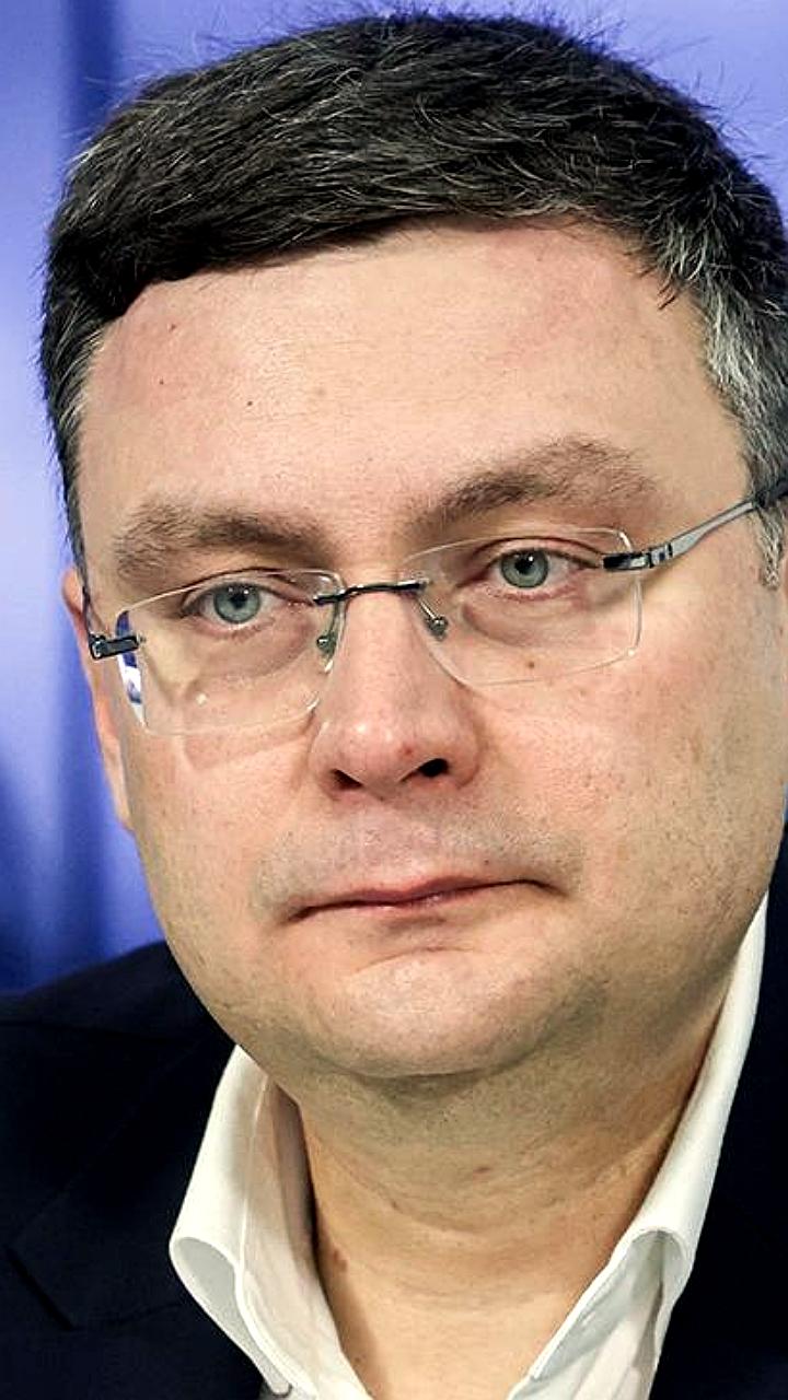 Заместитель гендиректора общества Знание Антон Сериков арестован по делу о растрате