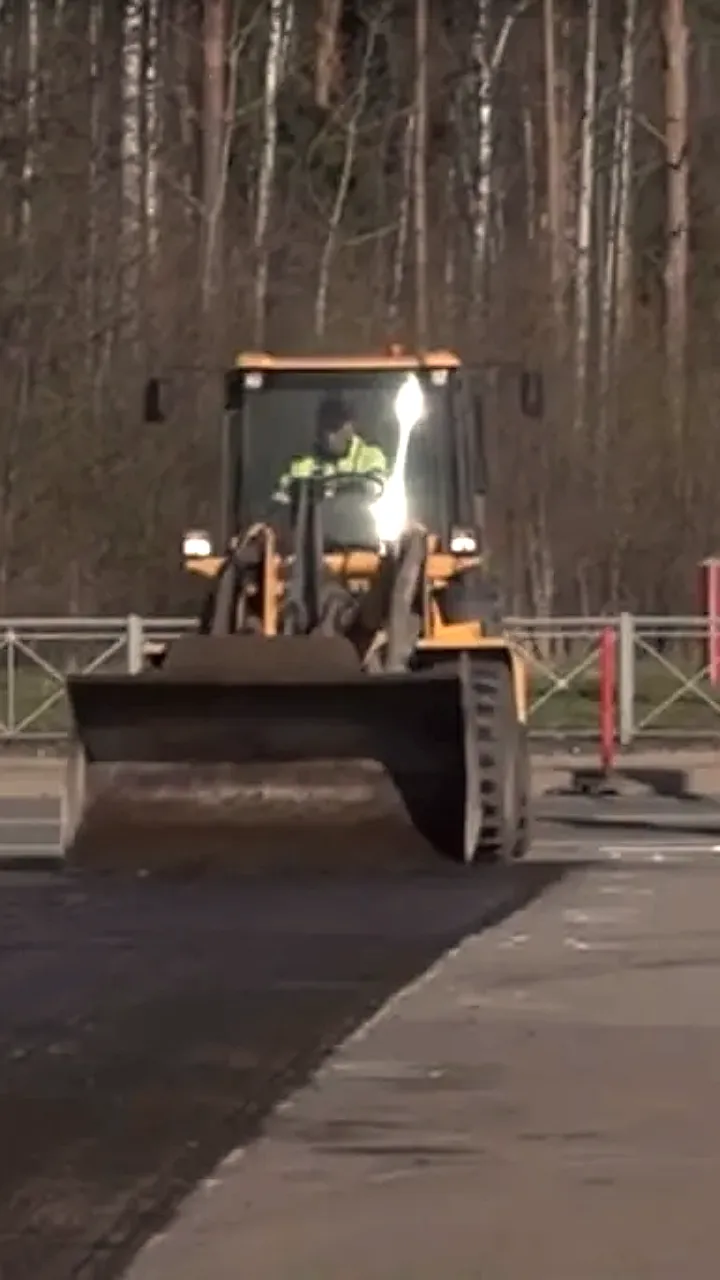 В Санкт-Петербурге продолжается ремонт дорог и фасадов на Невском проспекте